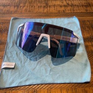 Stylish Black and Blue Sunglasses